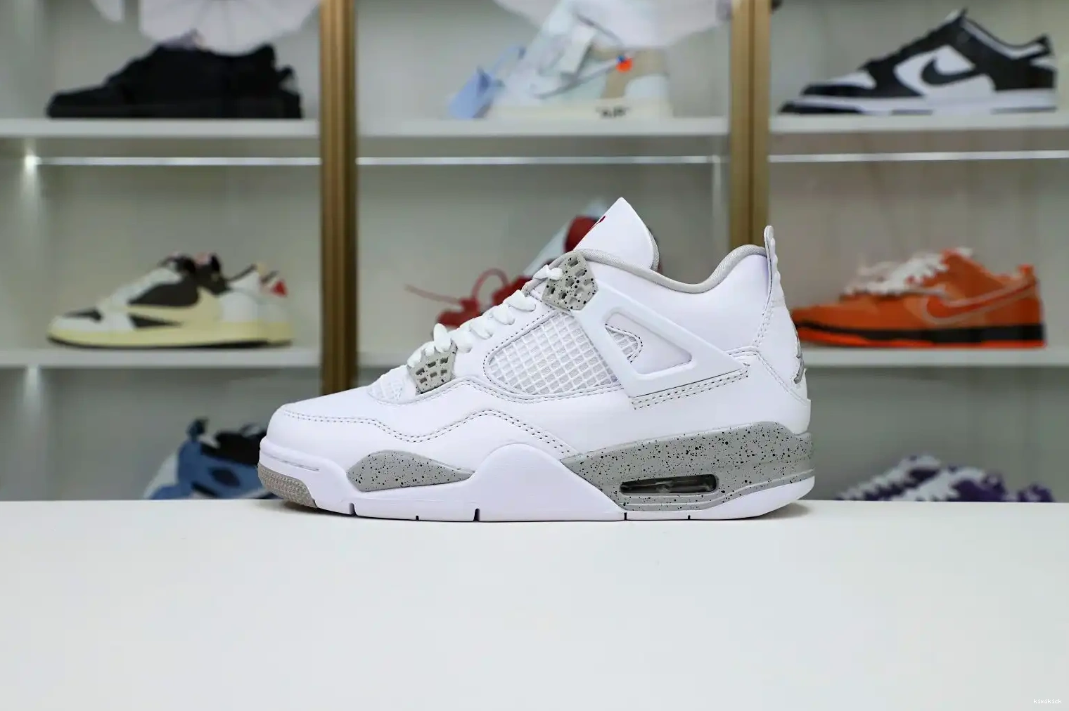 JORDAN RETRO 'WHITE OREO' Kimikick 4 AIR 0522